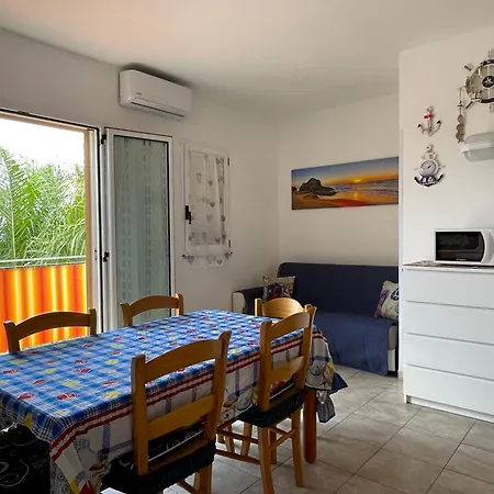 Casavacanzekastalia Tatil Evi *