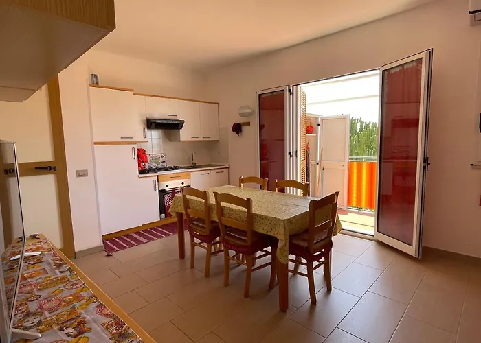 بيت للعطل Casavacanzekastalia راغوزا