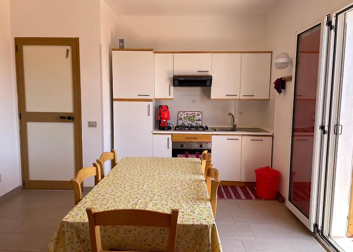 Casavacanzekastalia بيت للعطل راغوزا