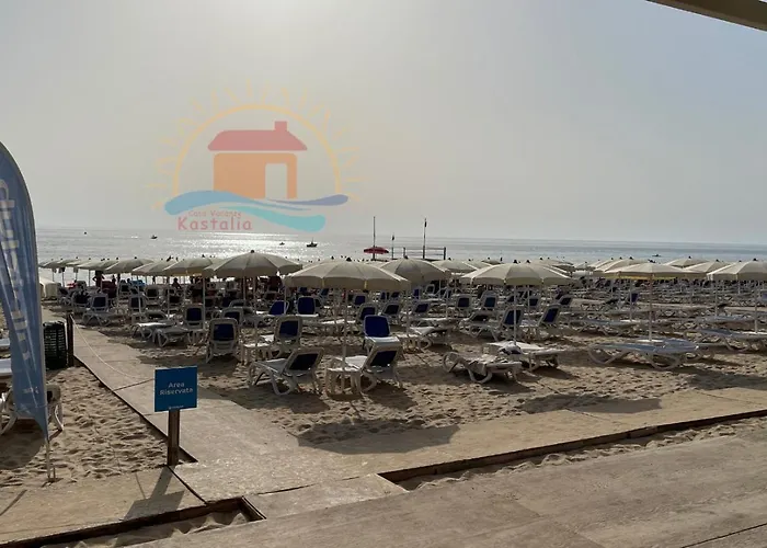 Casavacanzekastalia بيت للعطل *